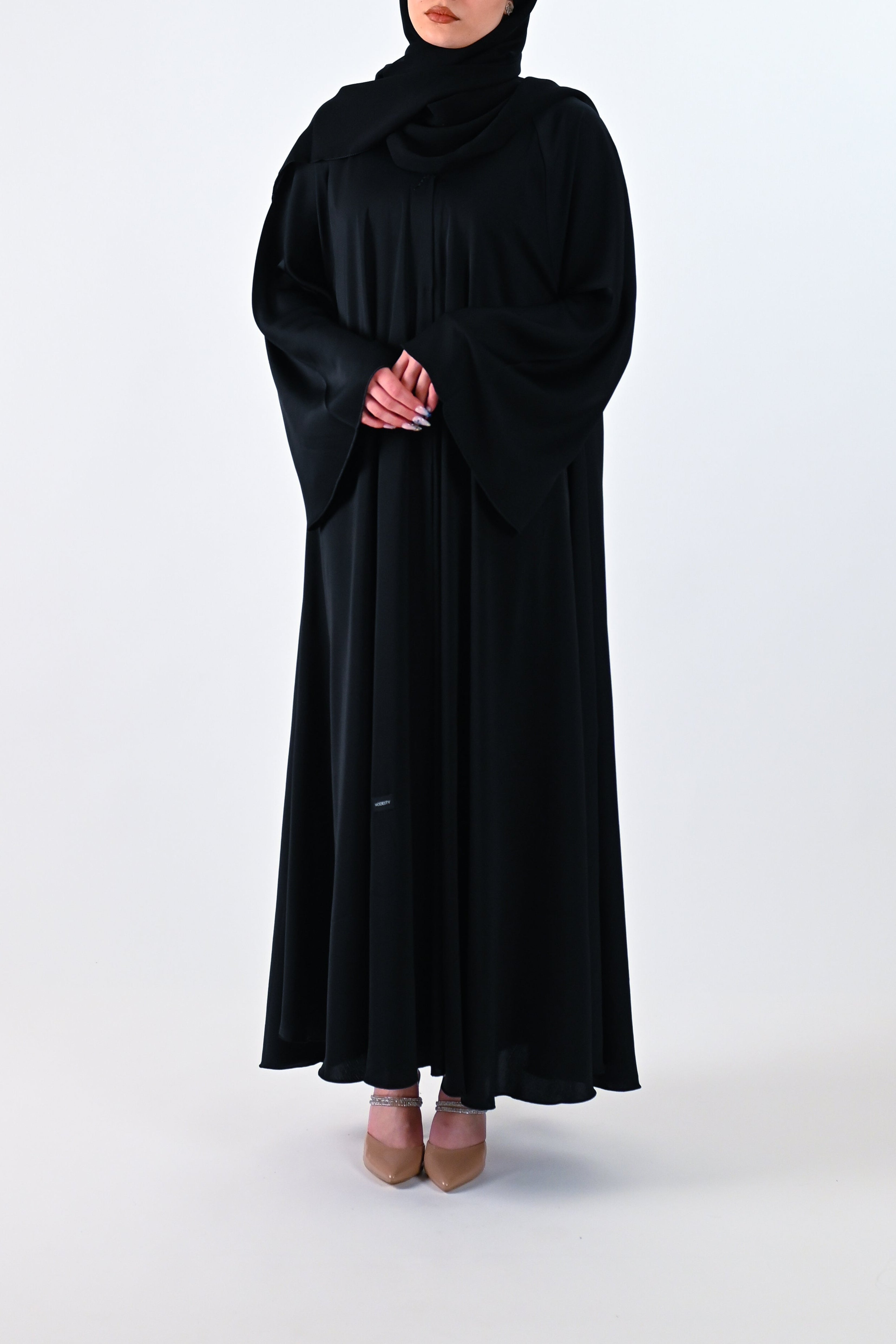 Womens Essential Abaya - Your Daily Companion in Ebony