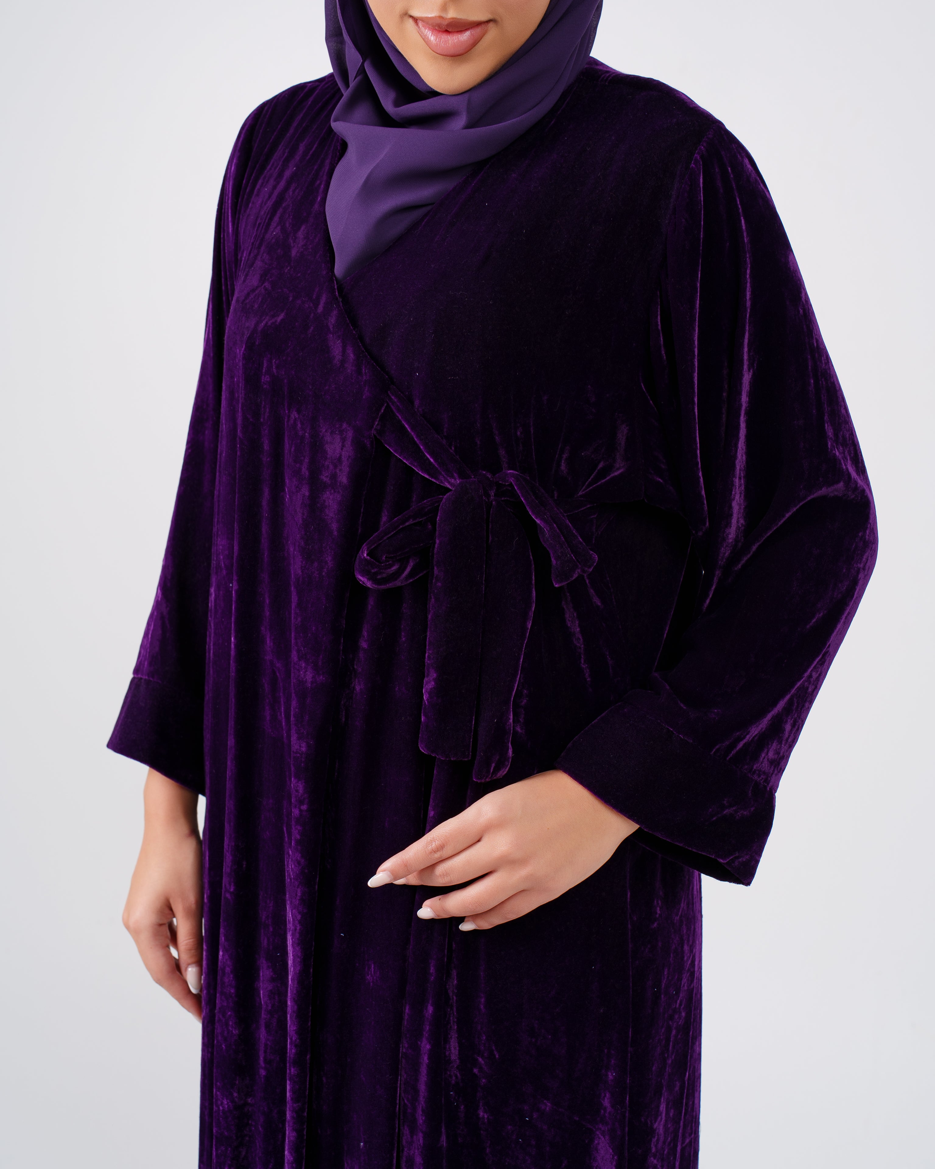 Womens Seasonal Abaya - The Authentic Soft Velvet in Midnight