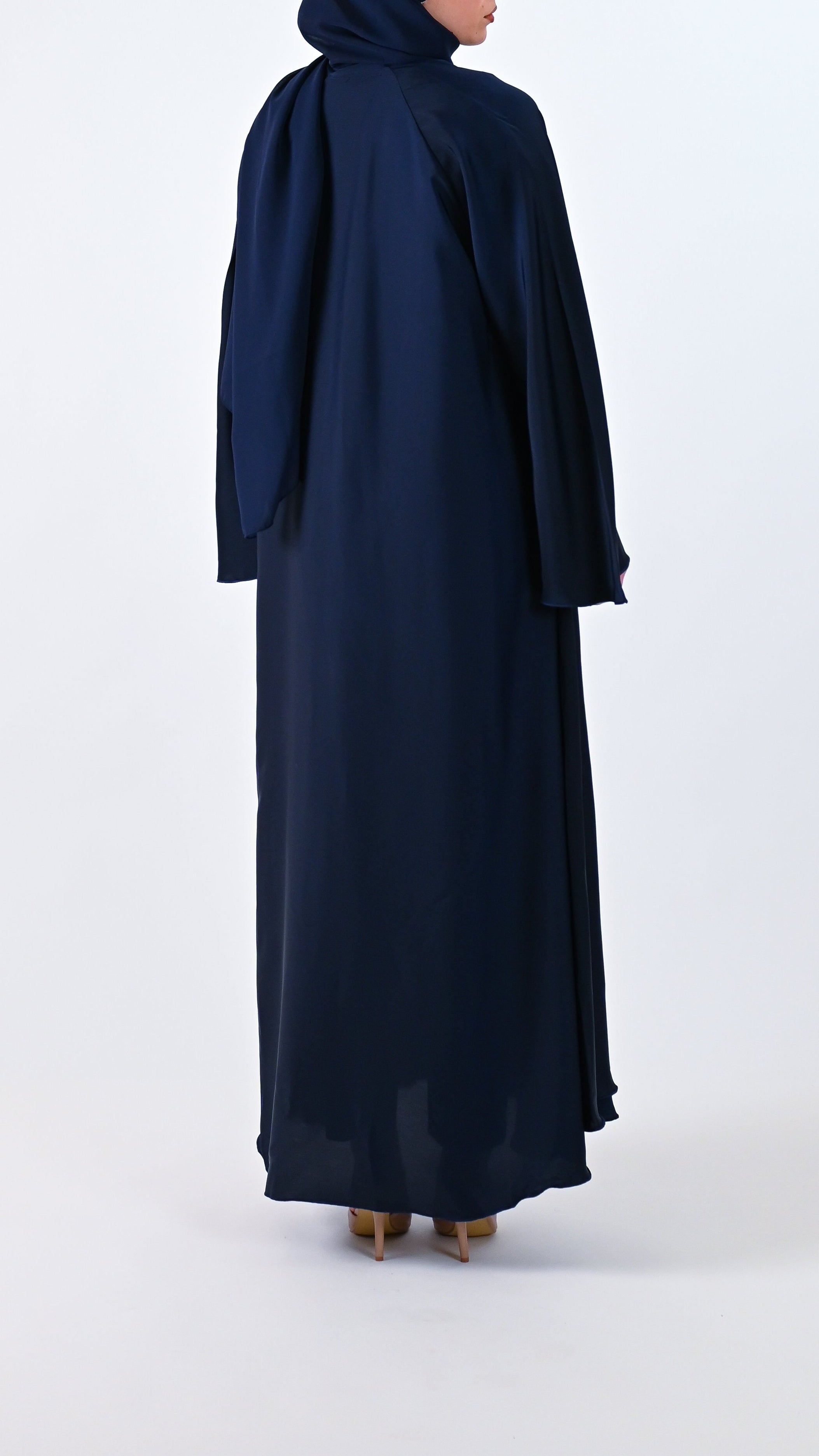 Womens Essential Abaya - Your Daily Companion in Midnight