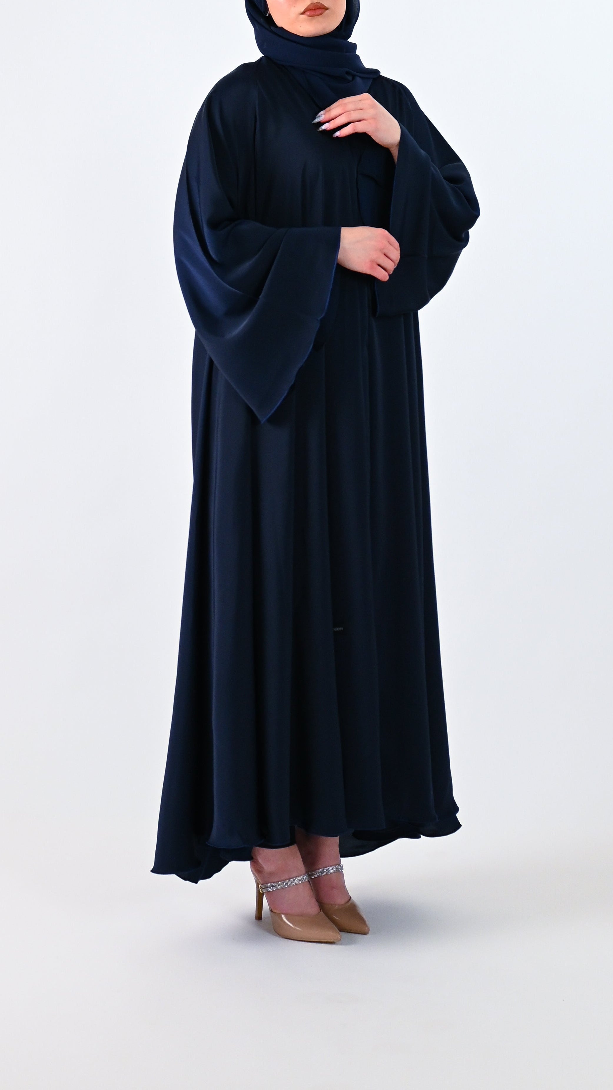 Womens Essential Abaya - Your Daily Companion in Midnight