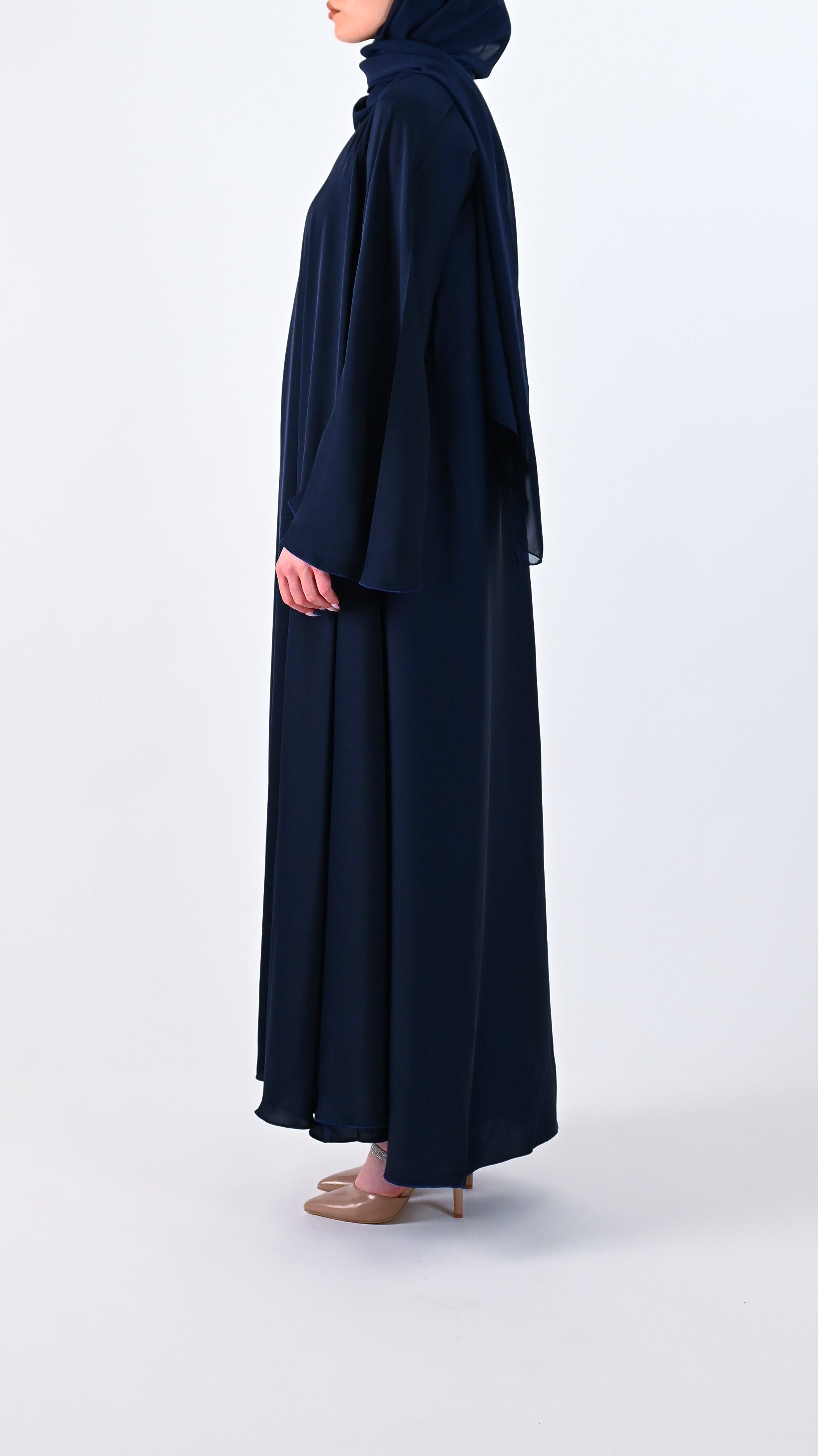 Womens Essential Abaya - Your Daily Companion in Midnight