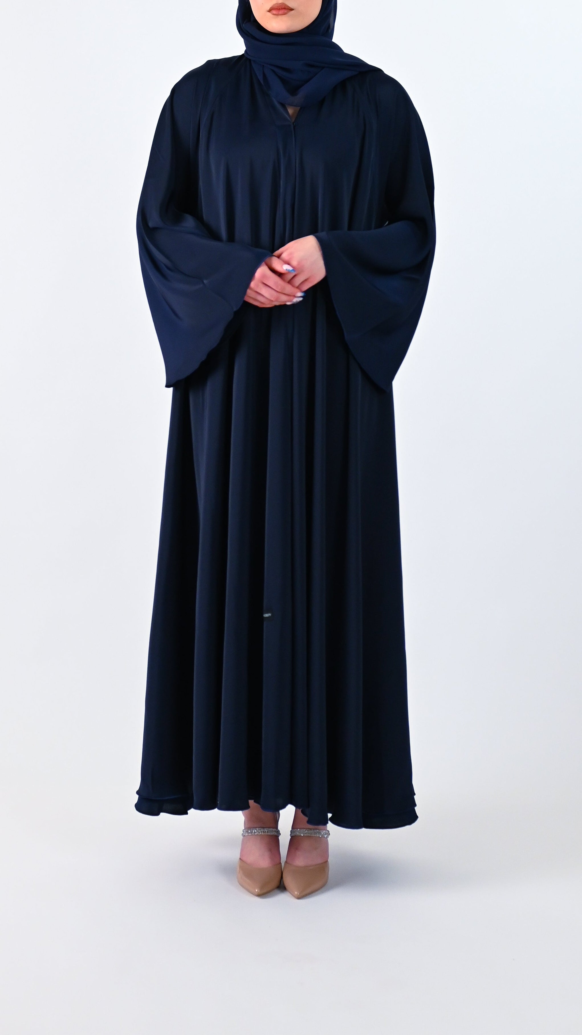 Womens Essential Abaya - Your Daily Companion in Midnight