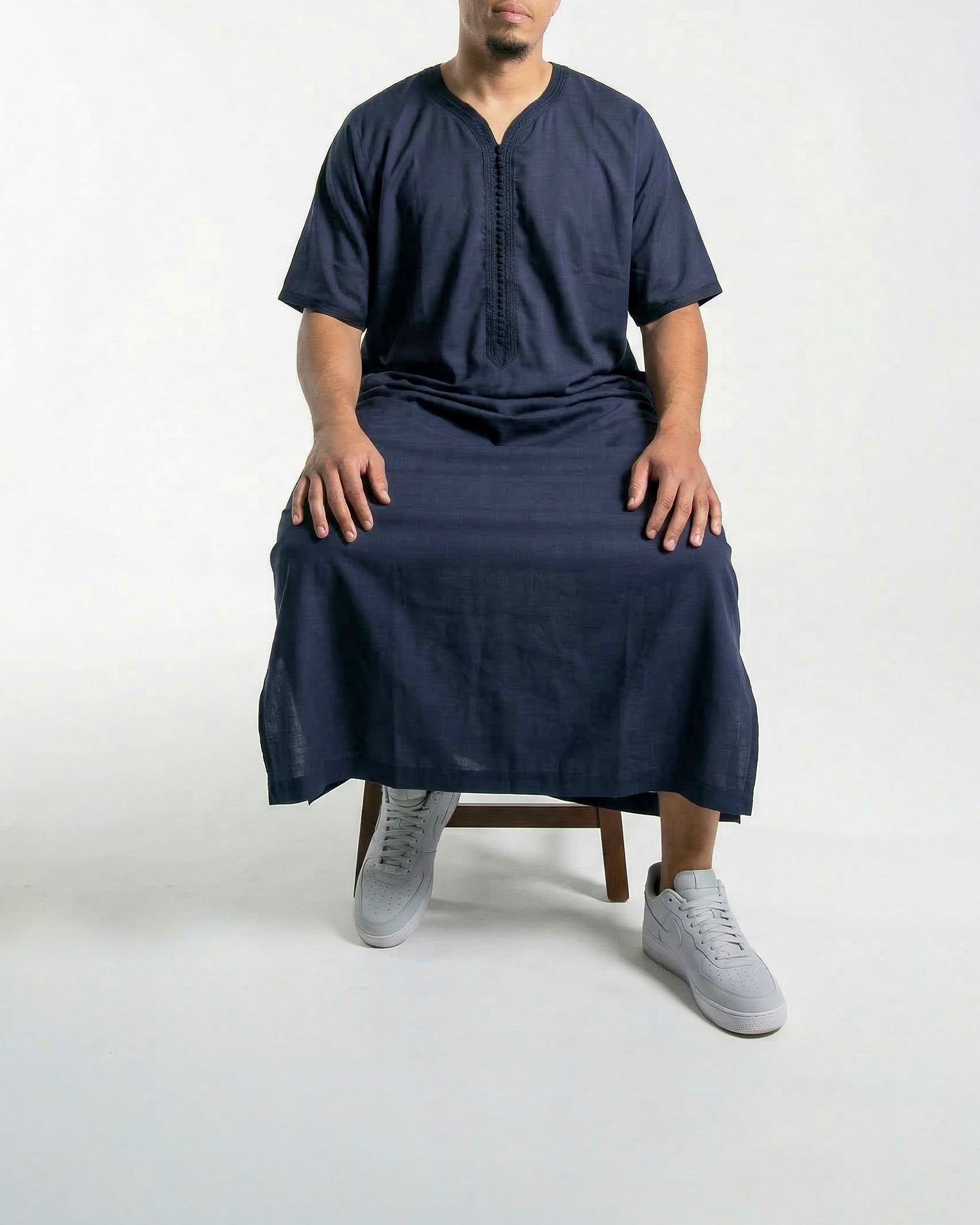 Mens Moroccan Thobe - The Embroidered Fit in Midnight Blue
